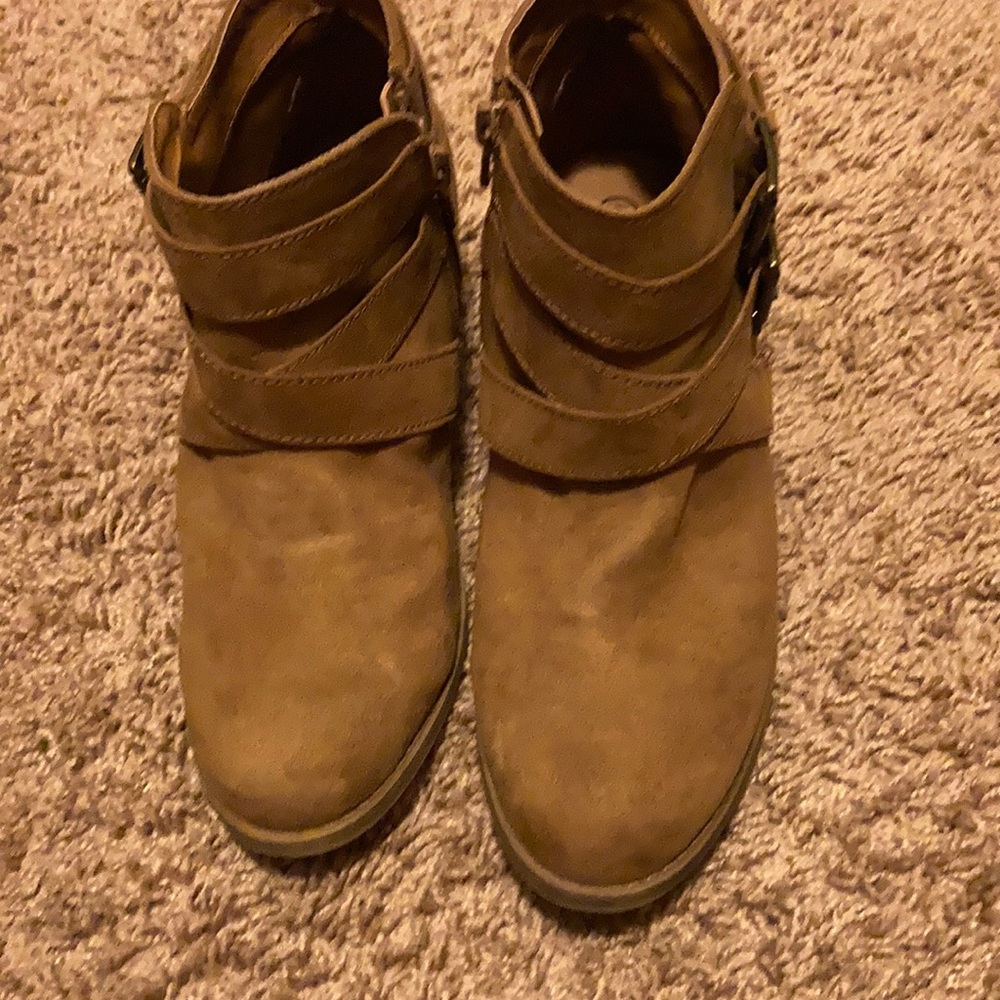 boots - Picture 4 of 6